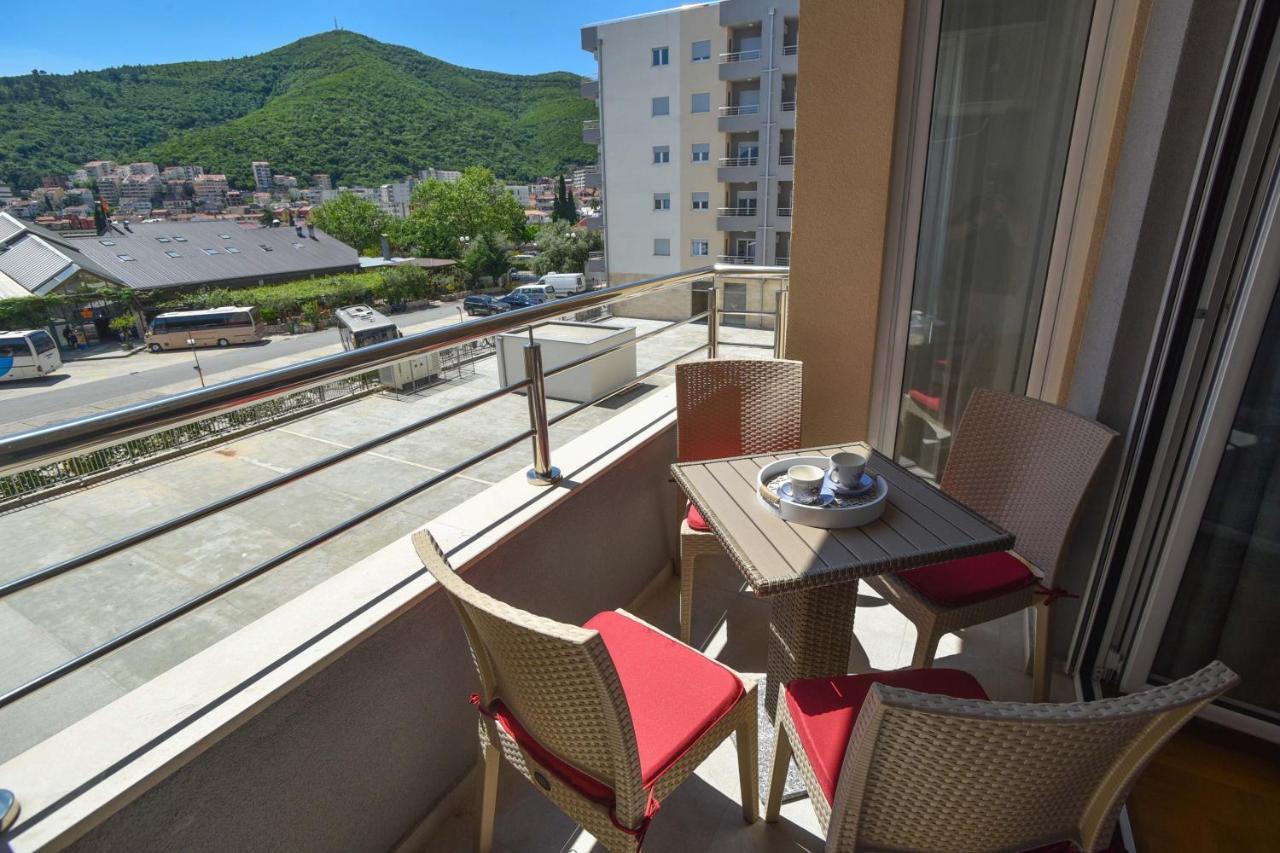Azure Apartments 부드바 외부 사진